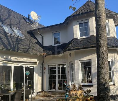 SEHR GROßER FAMILIENTRAUM IN SEENÄHE 8 zimmer