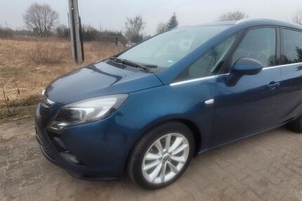 Opel Zafira 95.920 km 8.970 &euro; Berlin - Französische Buchholz 13127