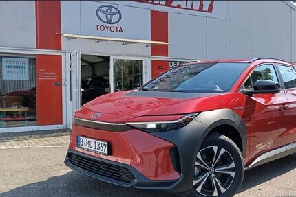 Toyota bZ4X 2.550 km 33.995 € Berlin 13403