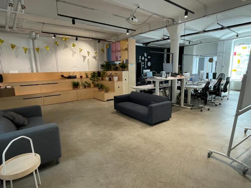 Schreibtischarbeitsplätze zur Untermiete im Gräfekiez zimmer