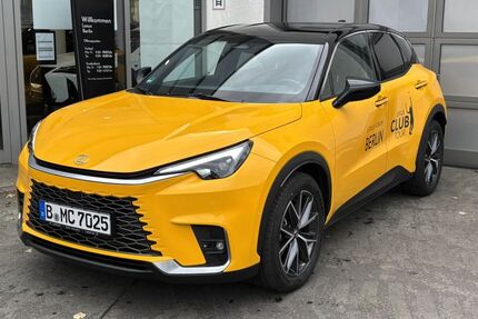 Lexus LBX 5.000 km 37.730 € Berlin 13403