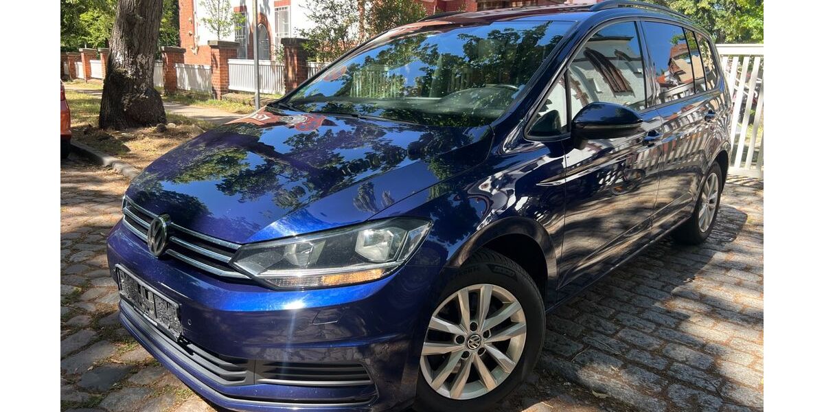 VW Touran 198.922 km 7.950 &euro; Berlin 14163