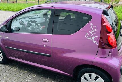 Peugeot 107 15.000 km 5.500 &euro; Berlin 13053