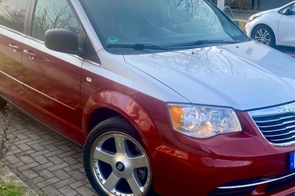 Lancia Voyager 275.652 km 7.100 € Berlin 12524