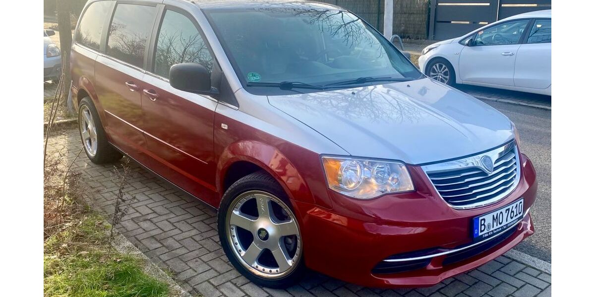 Lancia Voyager 275.652 km 7.100 € Berlin 12524
