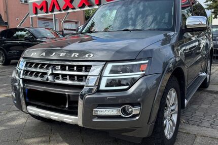Mitsubishi Pajero 166.110 km 28.900 &euro; Berlin 12351