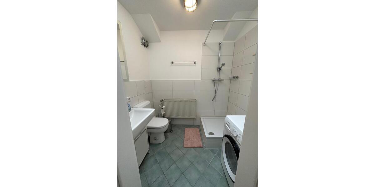 Dachgeschoßwohnung Berlin Neukölln - 2 Zimmer, 70 m&sup2;, 1.050&euro; | Angebot:26250553