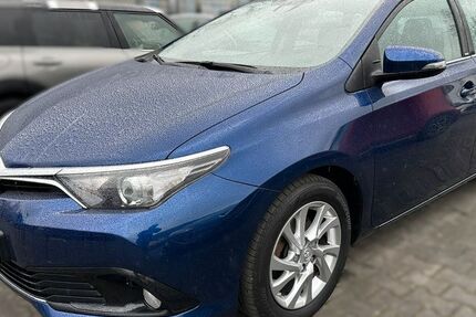 Toyota Auris 46.000 km 15.800 &euro; Berlin-Spandau 13585