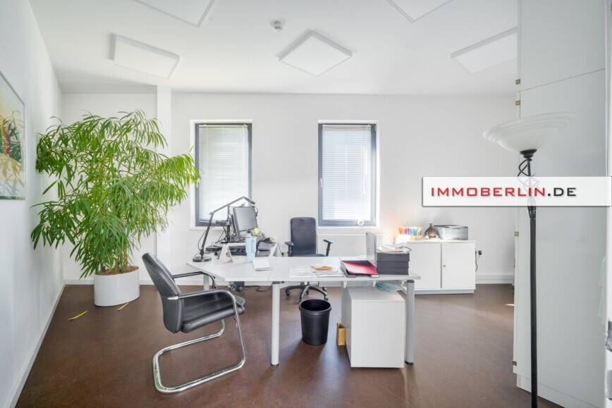Gewerbeobjekt Ludwigsfelde Löwenbruch - 1 Zimmer, 839 m&sup2;, 1.570.000&euro; | Angebot:26824830