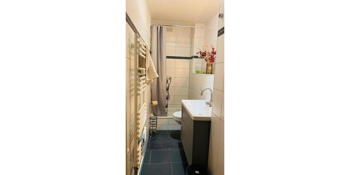 Etagenwohnung Potsdam - 2 Zimmer, 80 m&sup2;, 600&euro; | Angebot:25378421