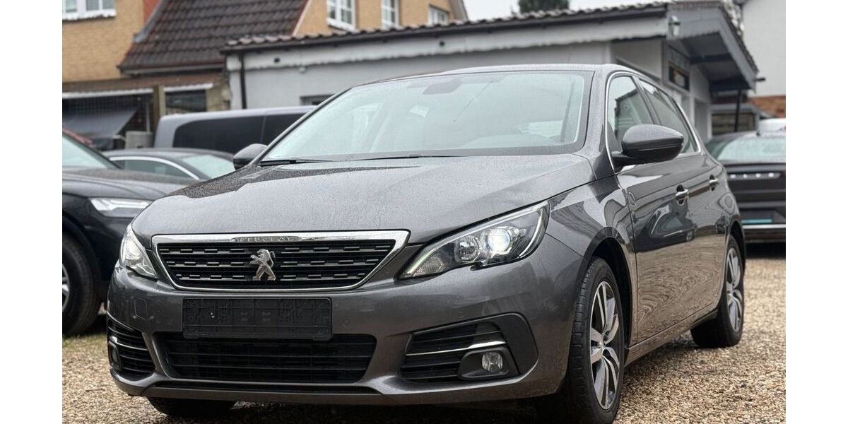 Peugeot 308 109.000 km 9.900 &euro; Berlin 12353