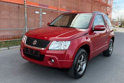Suzuki Grand Vitara 83.000 km 8.999 &euro; Berlin 12057