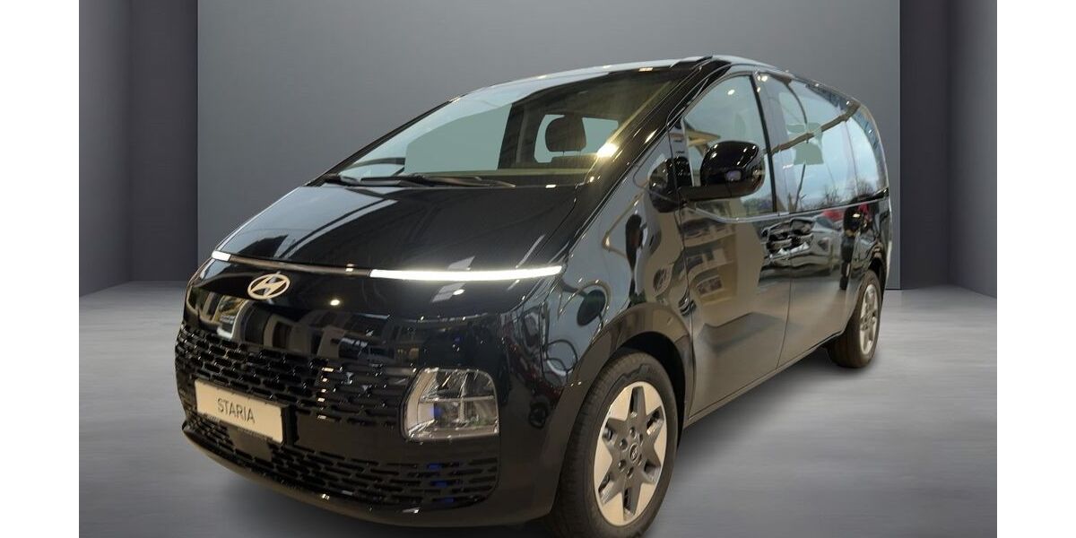 Hyundai STARIA 12.500 km 48.888 € Berlin 13089