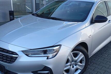 Opel Insignia 42.302 km 17.450 € Brandenburg an der Havel 14772
