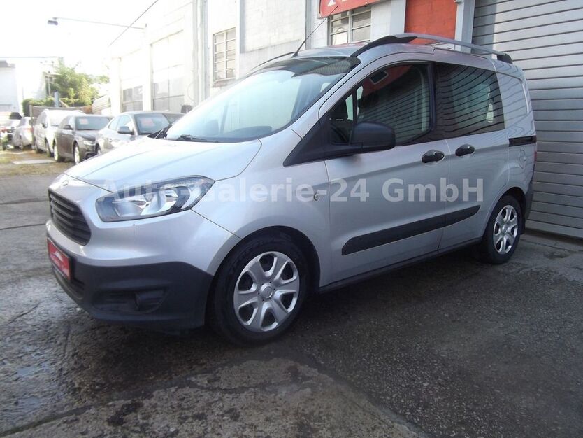 Ford Transit Courier 160.000 km 6.999 € Berlin 12277