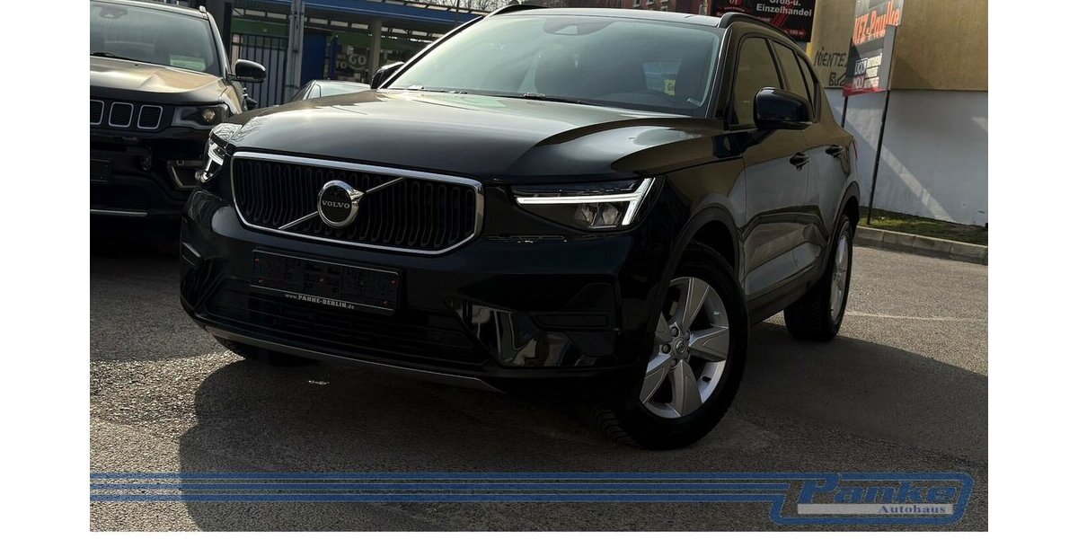 Volvo XC40 Essential 2WD 8G*LED*Virtuall*PDC*BT*Tempo* 15.156 km 26.990 &euro; Berlin 13187