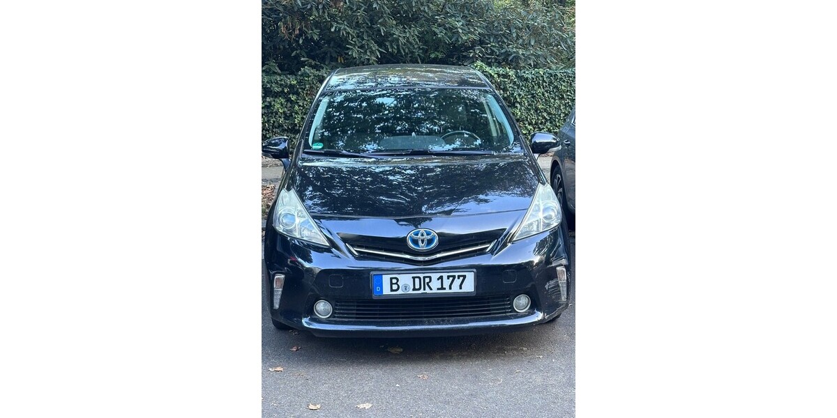 Toyota Prius Plus 244.000 km 8.250 € Berlin 10178