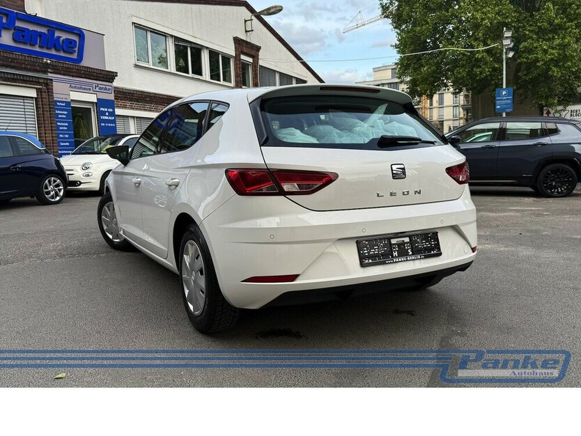 Seat Leon FR Alcantara Navi Sitzheizung SR/WR 85.720 km 11.990 € Berlin 13187
