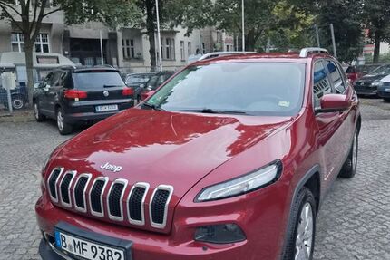 Jeep Cherokee 183.000 km 9.099 &euro; Berlin 12459