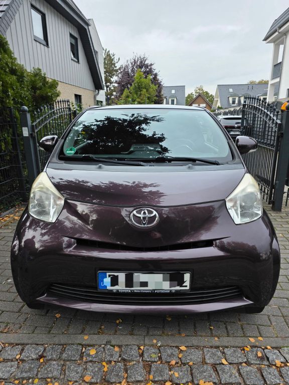 Toyota IQ 153.000 km 9.850 € Berlin 12353
