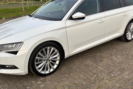 Skoda Superb 78.000 km 21.700 &euro; Werder 14542