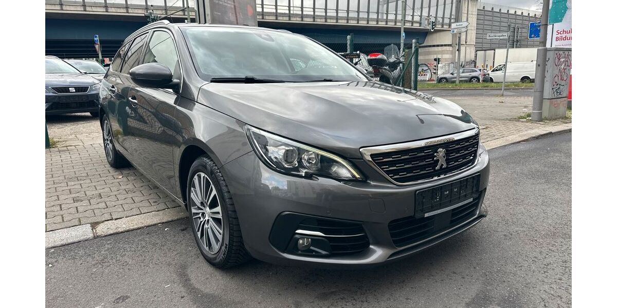Peugeot 308 150.000 km 8.990 &euro; Berlin 12359