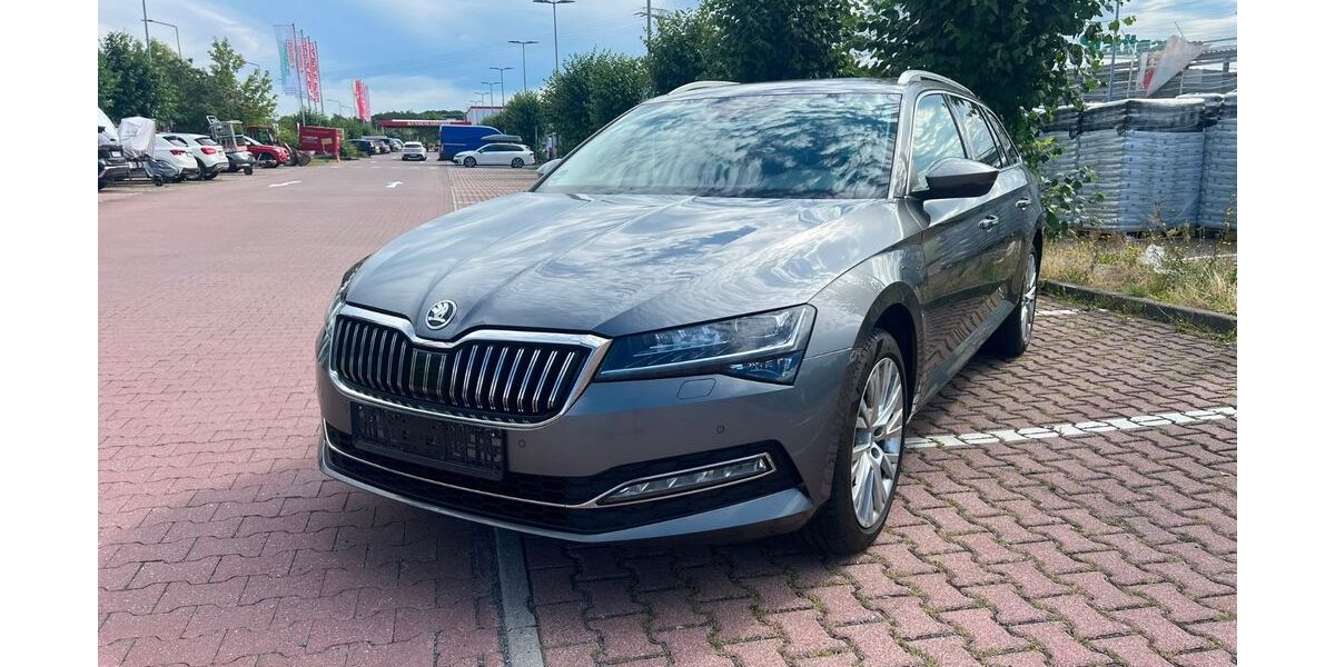 Skoda Superb 189.000 km 17.650 &euro; Mahlow 15831