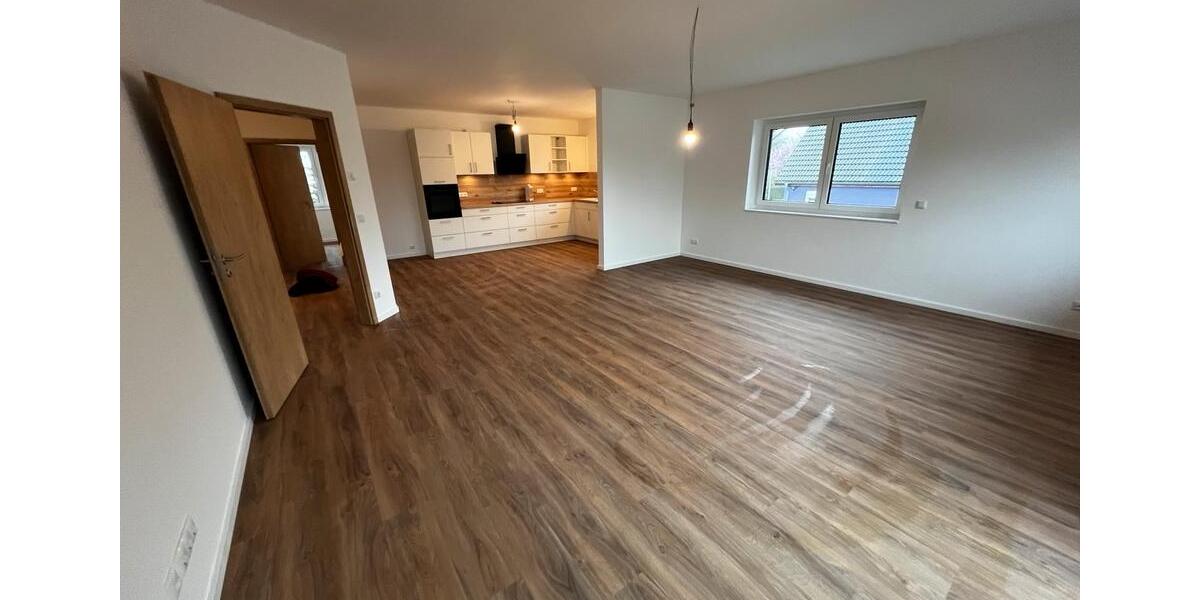Etagenwohnung Brieselang - 3 Zimmer, 104 m&sup2;, 1.700&euro; | Angebot:26245213