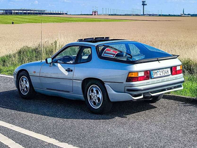 924