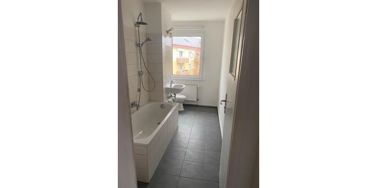 Etagenwohnung Ketzin - 4 Zimmer, 78 m&sup2;, 850&euro; | Angebot:26446566
