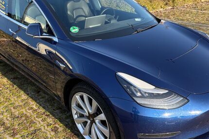 Tesla Model 3 132.000 km 22.000 € Berlin 10365