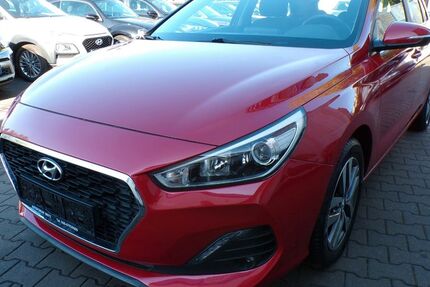 Hyundai i30 86.000 km 13.990 &euro; Berlin 12347