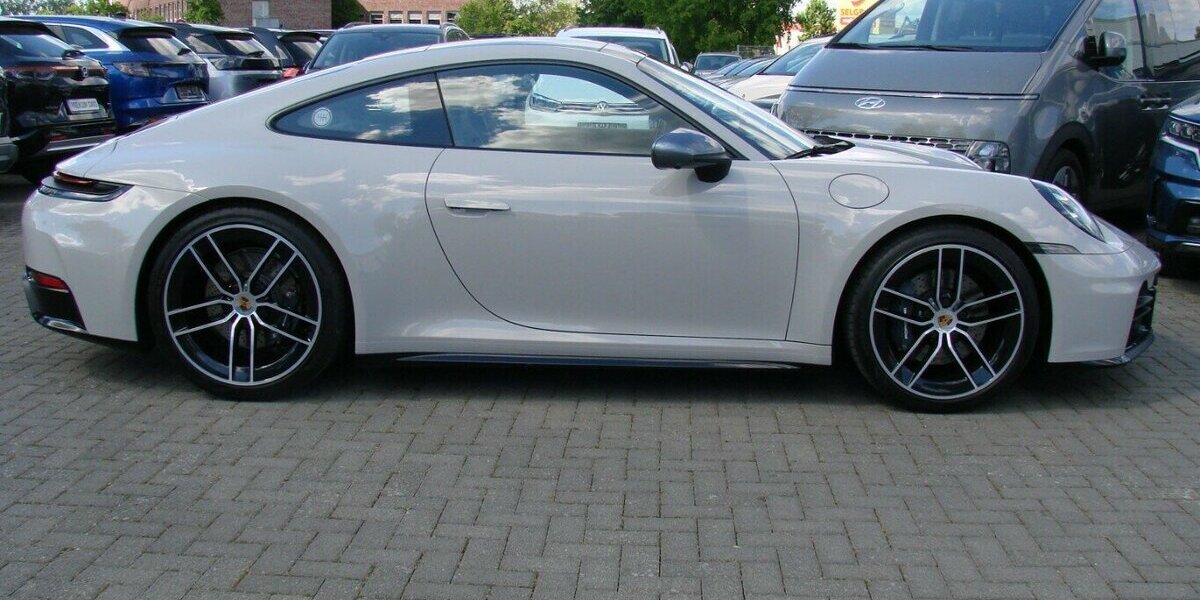Porsche 992 .2 Carrera T Sport-Design Matrix Pano 360º BOS 8.426 km 129.980 &euro; Falkensee 14612