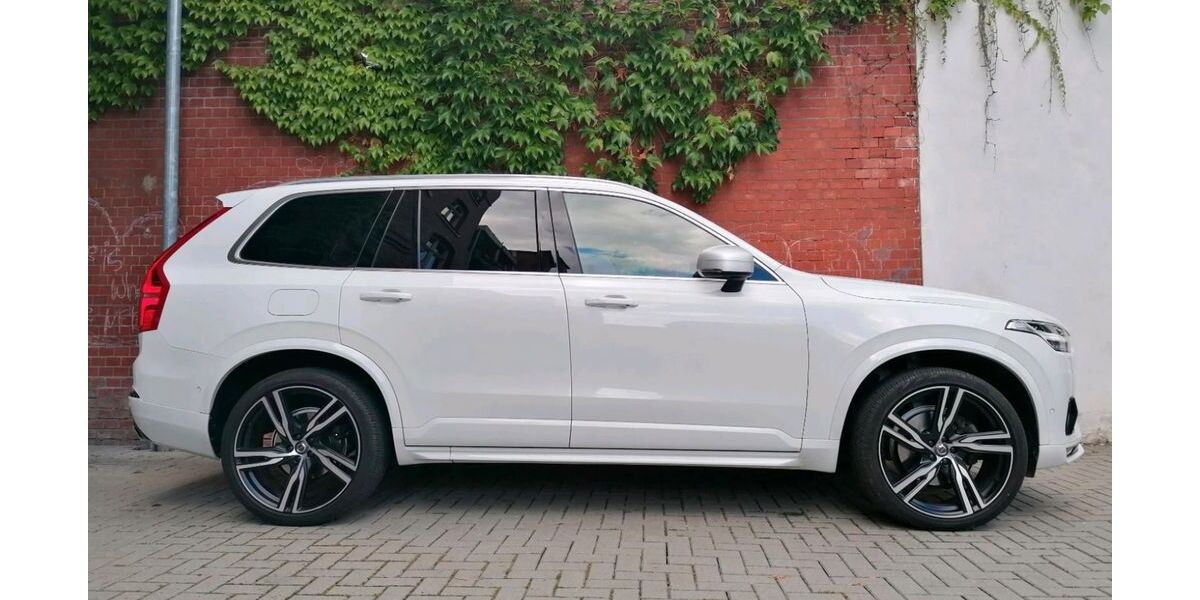 Volvo XC90 118.500 km 33.000 &euro; Berlin 14165