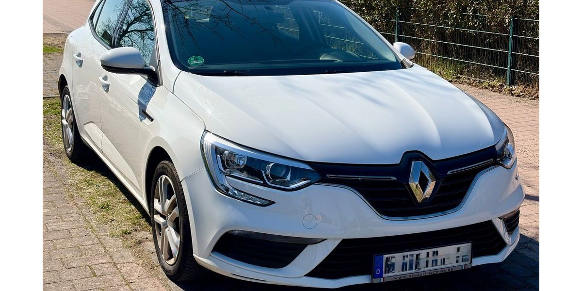 Renault Megane 69.200 km 7.499 &euro; Wustermark 14641