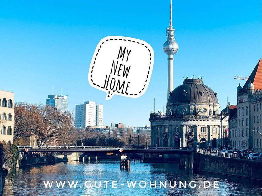 Spectacular City Center Apartment Hackescher Markt: View, Balcony & Parking
