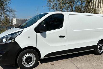Opel Vivaro 170.000 km 12.971 € Berlin 13597