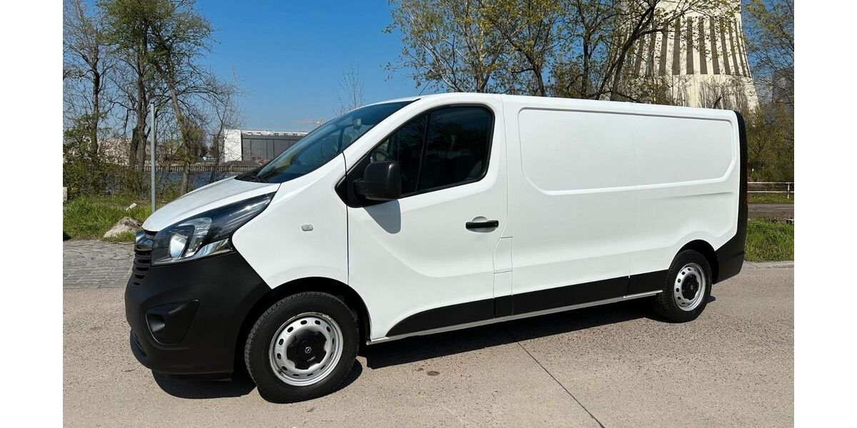 Opel Vivaro 170.000 km 12.971 € Berlin 13597