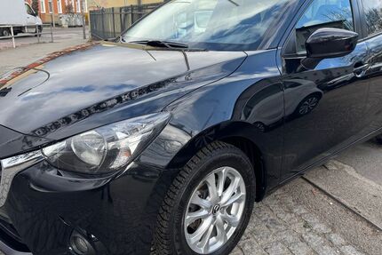 Mazda 2 100.000 km 8.890 &euro; Berlin - Tempelhof 12107