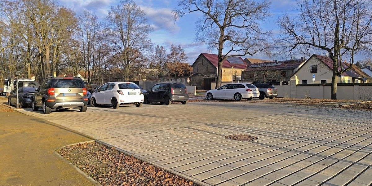 Schloss Siethen - Repräsentative Büro-, Kanzlei- oder Praxisräume in Seenähe 4 zimmer