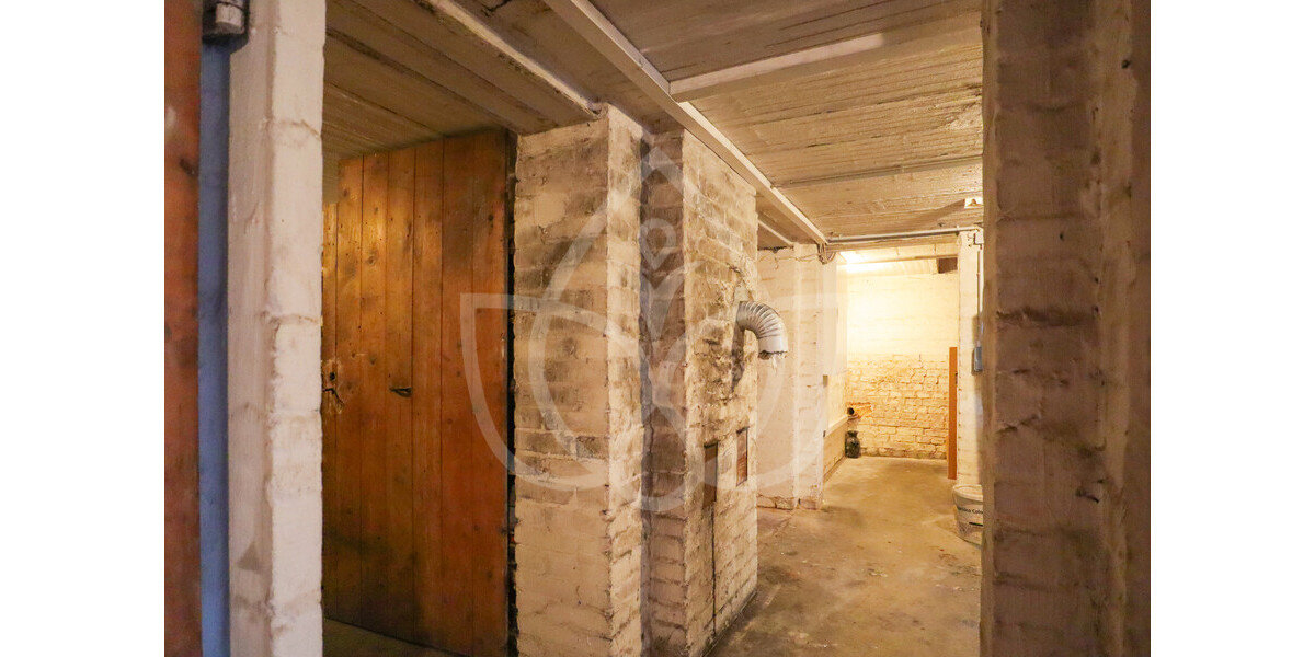 EFH auf ca. 2.298 m² Grundstück mit Pool und Nebengebäuden in Mahlow! - Einfamilienhaus Blankenfelde-Mahlow Mahlow | Angebot:24945405