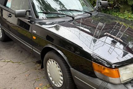 Saab 900 288.500 km 12.300 &euro; Berlin 14193
