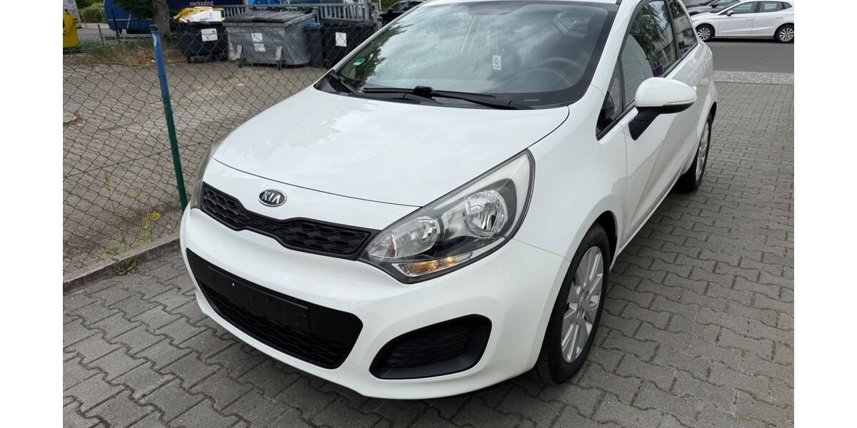 Kia Rio 95.500 km 6.190 € Berlin 12277