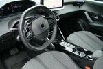 Peugeot 2008 1.2 Allure ACC MirrorLink Kamera LED 16.743 km 20.980 € Falkensee 14612