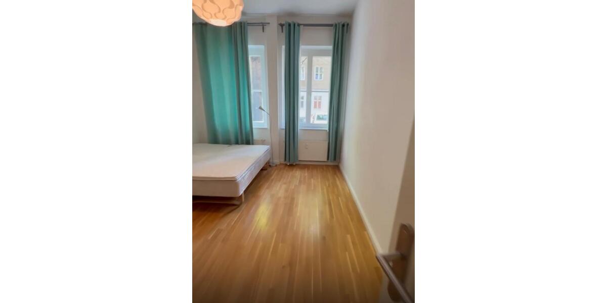 Erdgeschoßwohnung Berlin Friedrichshain-Kreuzberg - 2 Zimmer, 1 m&sup2;, 725&euro; | Angebot:26504938