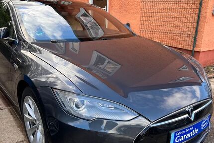 Tesla Model S 155.000 km 23.900 € berlin 13509