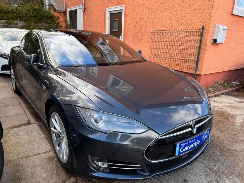Tesla Model S 155.000 km 23.900 € berlin 13509