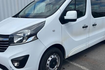 Opel Vivaro 230.000 km 8.299 &euro; Berlin 12057
