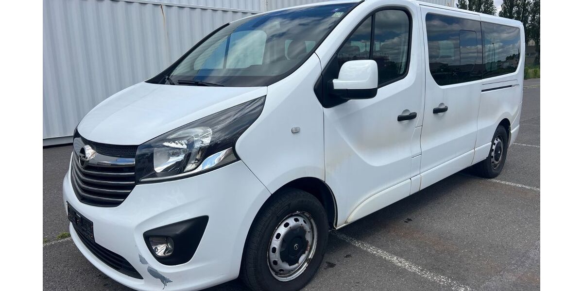 Opel Vivaro 230.000 km 8.299 &euro; Berlin 12057