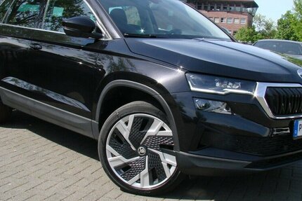 Skoda Karoq 2.0TDI Style 4x4 ACC Columbus Leder AHK 52.678 km 29.980 € Falkensee 14612